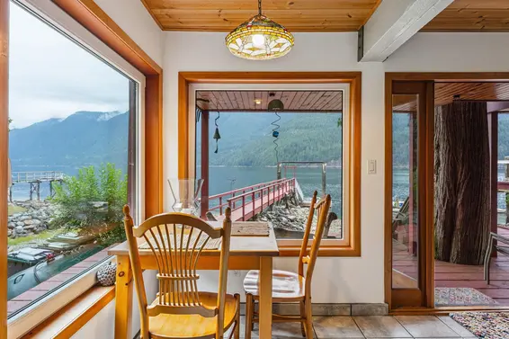 12&13 Coldwell Beach, North Vancouver For Sale - image 18