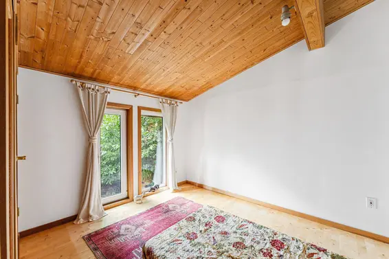 12&13 Coldwell Beach, North Vancouver For Sale - image 25