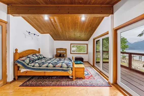 12&13 Coldwell Beach, North Vancouver For Sale - image 33