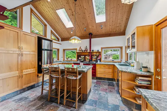 12&13 Coldwell Beach, North Vancouver For Sale - image 9