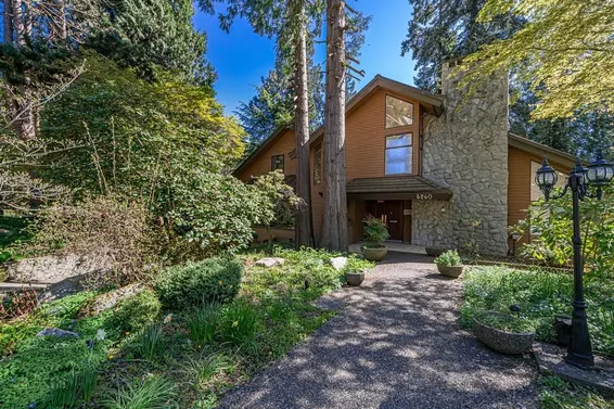 5260 Kew Road, West Vancouver