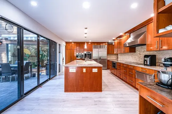 5260 Kew Road, West Vancouver For Sale - image 12