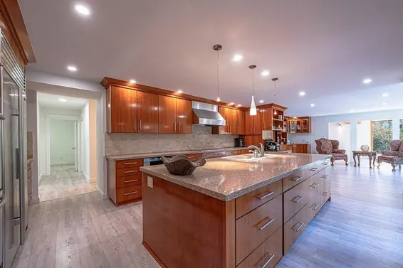 5260 Kew Road, West Vancouver For Sale - image 15