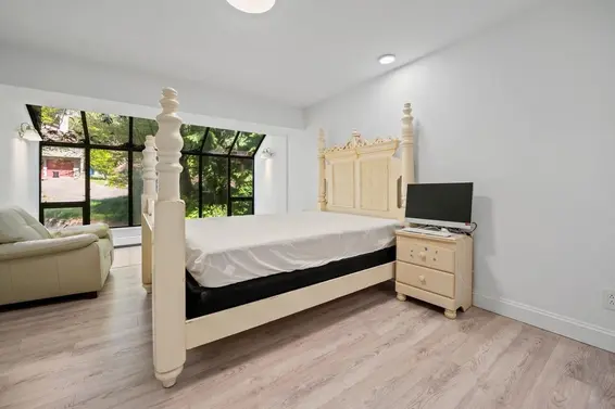 5260 Kew Road, West Vancouver For Sale - image 21