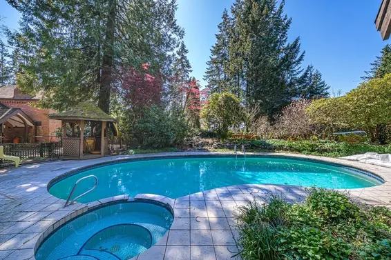 5260 Kew Road, West Vancouver For Sale - image 37