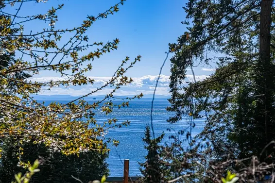 5260 Kew Road, West Vancouver For Sale - image 39