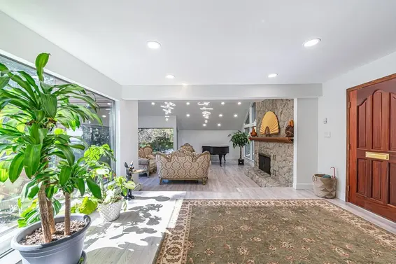 5260 Kew Road, West Vancouver For Sale - image 7