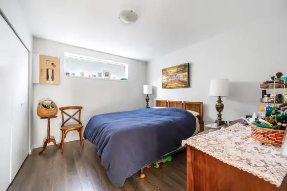3003 Sunnyhurst Road, North Vancouver For Sale - image 16