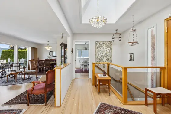 474 Fairway Drive, North Vancouver For Sale - image 12