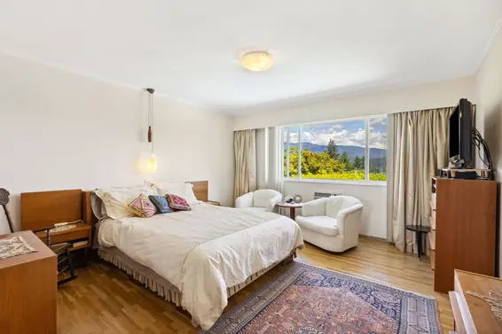 474 Fairway Drive, North Vancouver For Sale - image 7