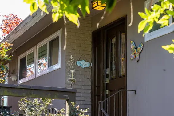 424 West Queens Road, North Vancouver For Sale - image 3