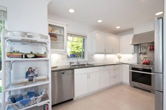 15 Beach Drive, West Vancouver For Sale - image 13