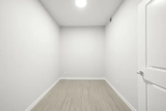 301 2632 Library Lane, North Vancouver For Sale - image 9