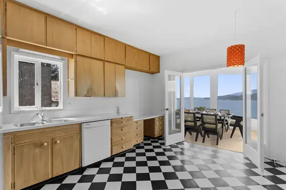 150 Panorama Road, Lions Bay For Sale - image 8