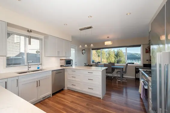 2341 Panorama Drive, North Vancouver For Sale - image 16