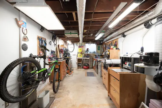 2341 Panorama Drive, North Vancouver For Sale - image 25