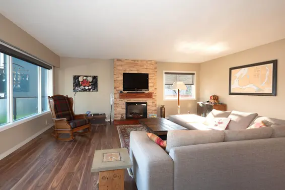 2341 Panorama Drive, North Vancouver For Sale - image 6