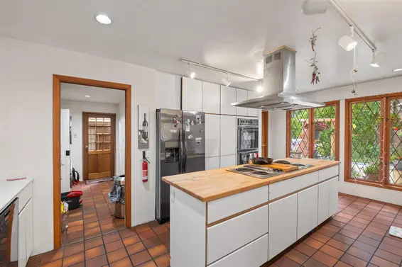 886 East 29th Street, North Vancouver For Sale - image 12
