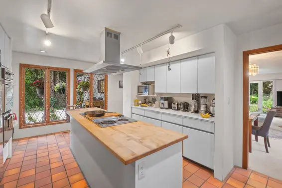886 East 29th Street, North Vancouver For Sale - image 13