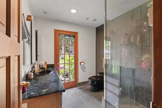 886 East 29th Street, North Vancouver For Sale - image 16