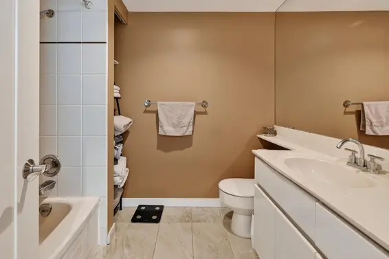 33 2236 Folkestone Way, West Vancouver For Sale - image 12