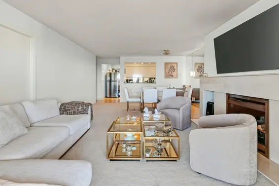 33 2236 Folkestone Way, West Vancouver For Sale - image 3