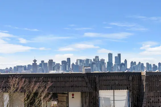 201 225 West 3rd Street, North Vancouver