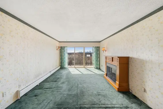 201 225 West 3rd Street, North Vancouver For Sale - image 2