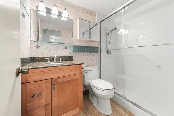 201 225 West 3rd Street, North Vancouver For Sale - image 23