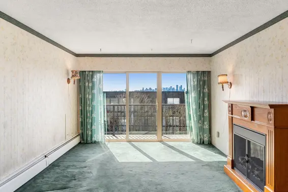 201 225 West 3rd Street, North Vancouver For Sale - image 3