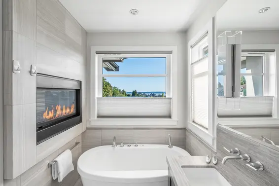 2130 Kings Avenue, West Vancouver For Sale - image 18