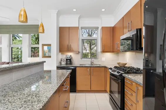 306 188 West 29th Street, North Vancouver For Sale - image 6