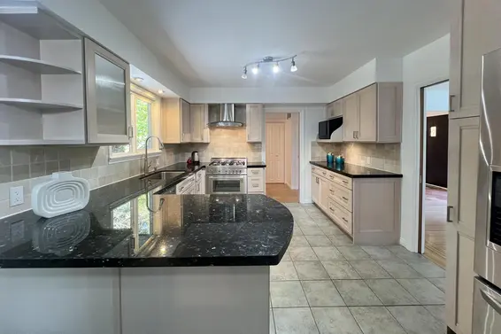 3791 Southridge Avenue, West Vancouver For Sale - image 14