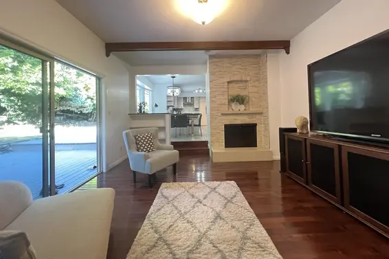 3791 Southridge Avenue, West Vancouver For Sale - image 19
