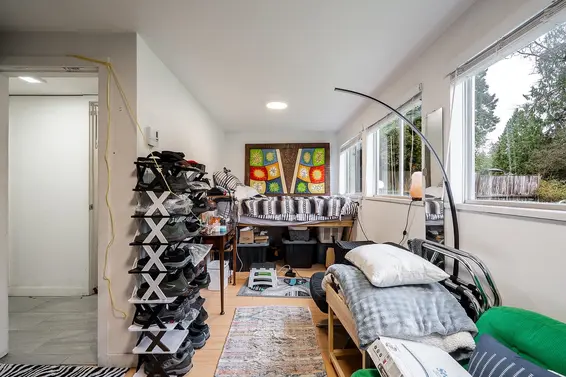 1440 Mountain Highway, North Vancouver For Sale - image 32