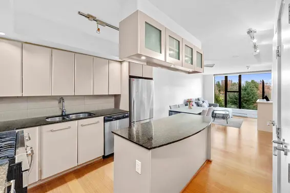 602 683 West Victoria Park, North Vancouver For Sale - image 6