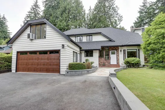 4545 Mapleridge Drive, North Vancouver For Sale - image 2