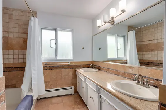 4545 Mapleridge Drive, North Vancouver For Sale - image 23
