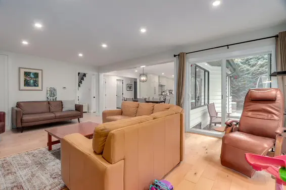 4545 Mapleridge Drive, North Vancouver For Sale - image 7