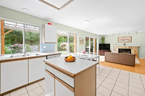 4007 Shone Road, North Vancouver For Sale - image 16