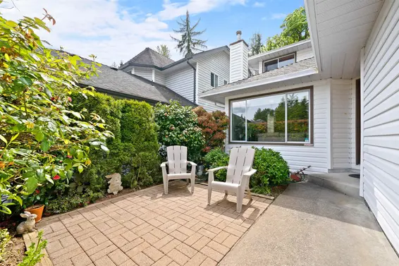 4007 Shone Road, North Vancouver For Sale - image 2