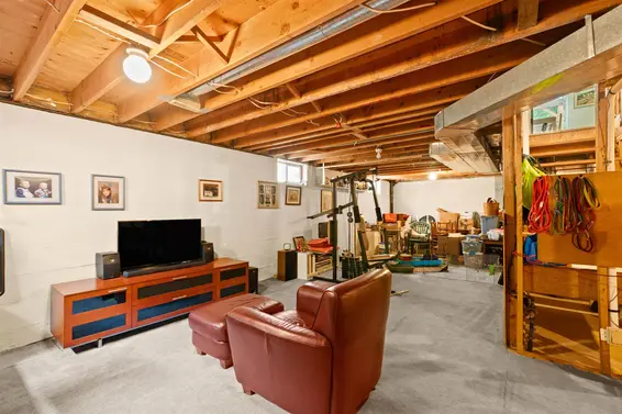 4007 Shone Road, North Vancouver For Sale - image 31