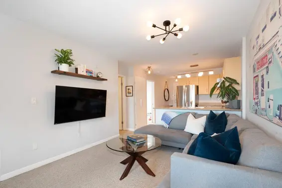 416 332 Lonsdale Avenue, North Vancouver For Sale - image 17