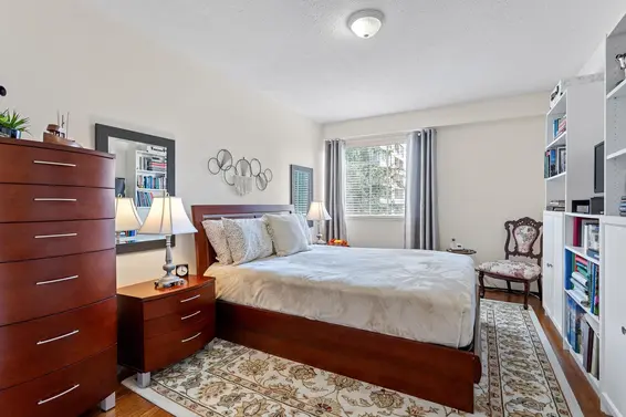 402 1425 Esquimalt Avenue, West Vancouver For Sale - image 25