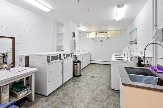 402 1425 Esquimalt Avenue, West Vancouver For Sale - image 33