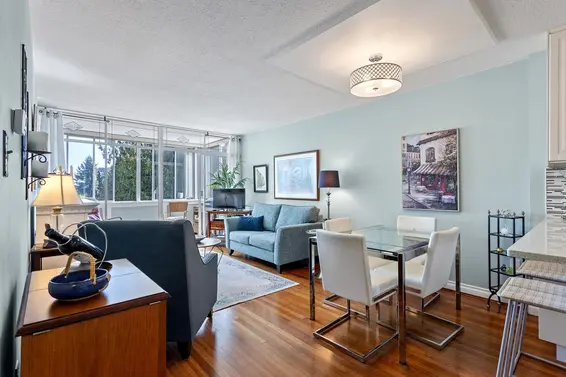 402 1425 Esquimalt Avenue, West Vancouver For Sale - image 6