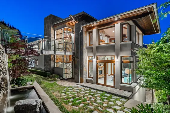 561 Ballantree Road, West Vancouver For Sale - image 3