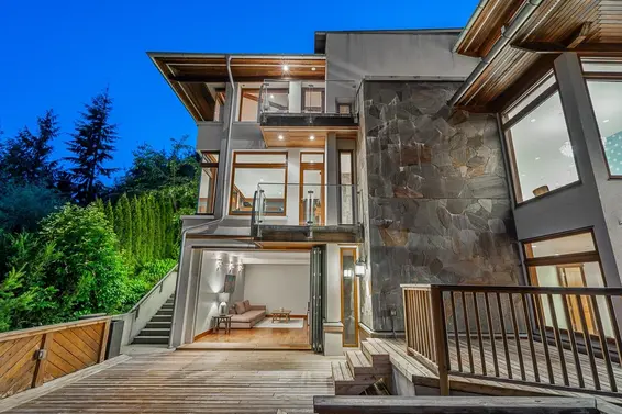 561 Ballantree Road, West Vancouver For Sale - image 30