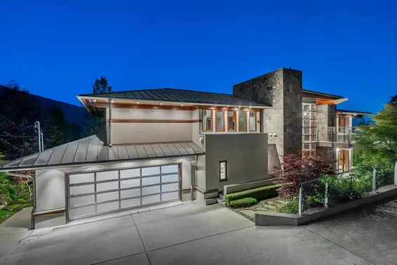 561 Ballantree Road, West Vancouver For Sale - image 4