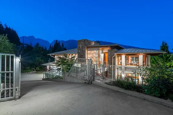 561 Ballantree Road, West Vancouver For Sale - image 5